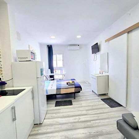 Apartamento Metro Manises Y Aeropuerto Bagian luar foto
